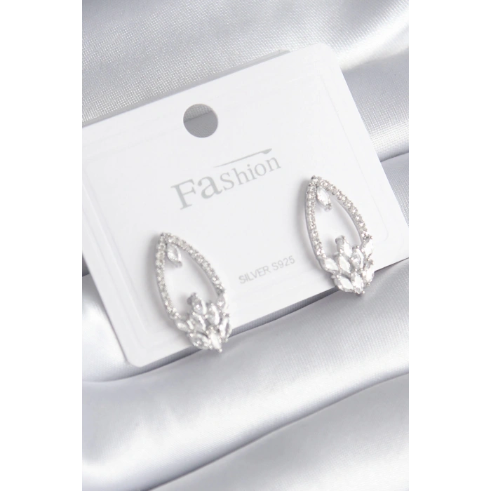 Pirinç Gümüş Renk Zirkon Taşlı Kadın Küpe