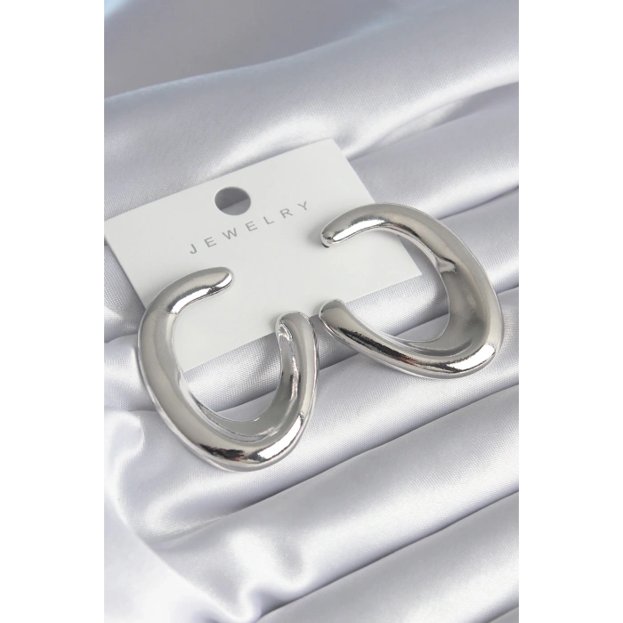 Pirinç Gümüş Renk Halka Model Kadın Küpe