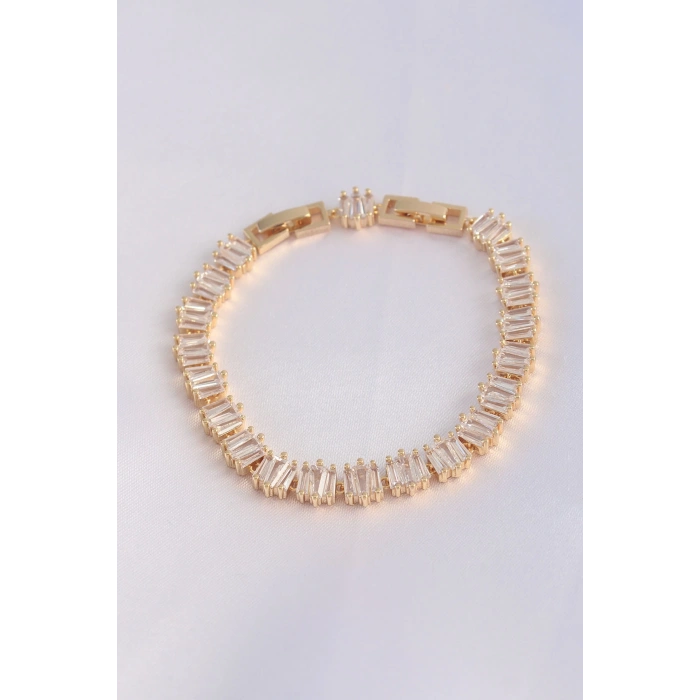 Vip Seri Pirinç Zirkon Taşlı Gold Renk Kare Su Yolu Model Bileklik