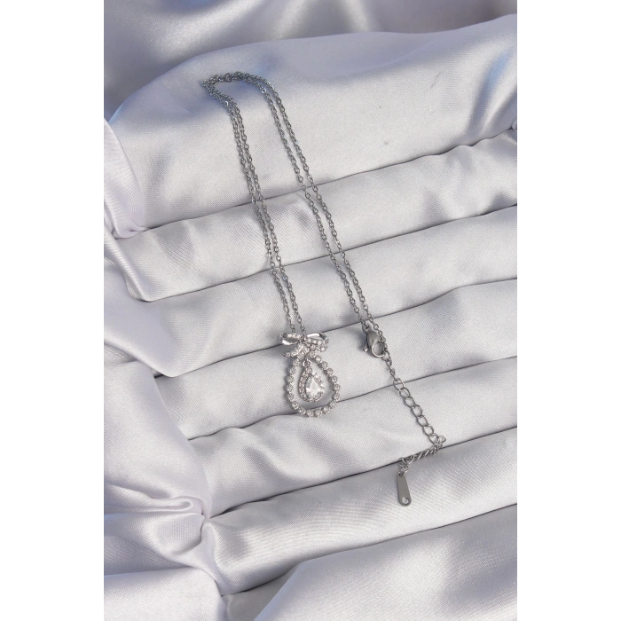 316L Çelik Gümüş Renk Fiyonk Detaylı Zirkon Taşlı Damla Model Kolye