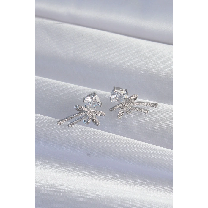 Pirinç Gümüş Renk Kare Zirkon Taşlı Fiyonk Küpe