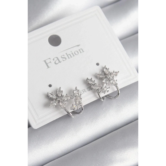 Pirinç Gümüş Renk Zirkon Taşlı Çiçek Model Kadın Küpe