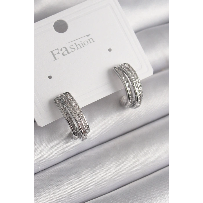 Pirinç Gümüş Renk Zirkon Taşlı Yarım Halka Model Kadın Küpe