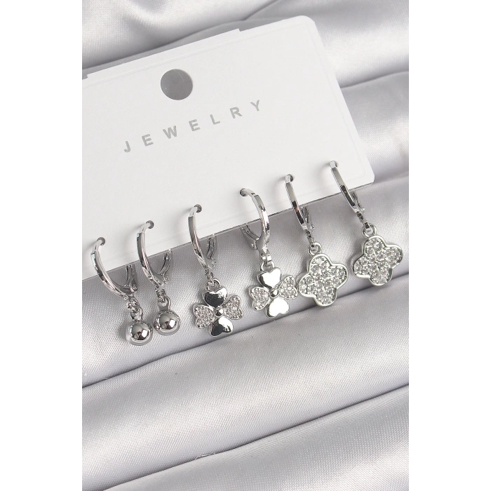 Pirinç Gümüş Renk Sallantı Zirkon Taşlı Yonca Model Topçuk Detay Kadın Küpe Seti