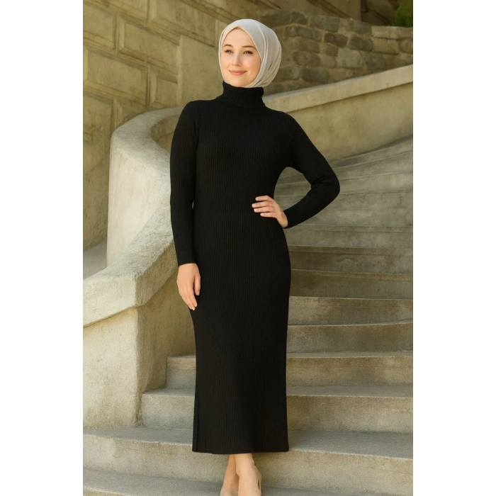 Kadın Tesettür Triko Elbise – Boğazlı Uzun Fitilli Dokuma, Esnek Tam Kalıp, 130 cm Midi Boy, Bahar & Kış Şık Rahat Stil - Siyah