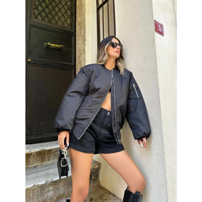 Kadın Oversize Bomber Ceket – Siyah, Fermuarlı, Sokak Modası Tarzı Mont - Siyah