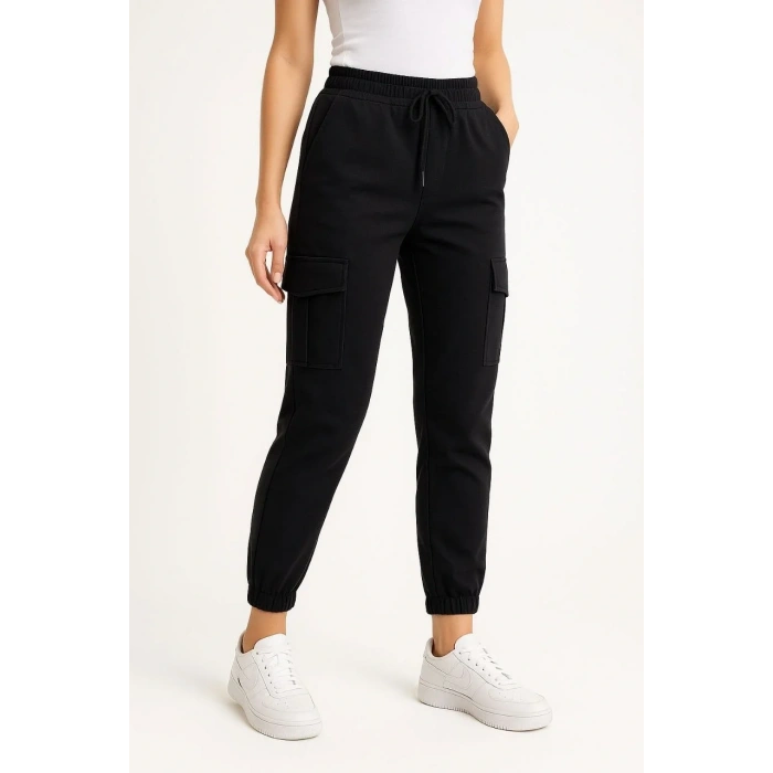 Kadın Siyah Jogger Eşofman Altı Rahat Kalıp, Kargo Cepli, Lastikli Paça, Günlük Spor Pantolon - Siyah