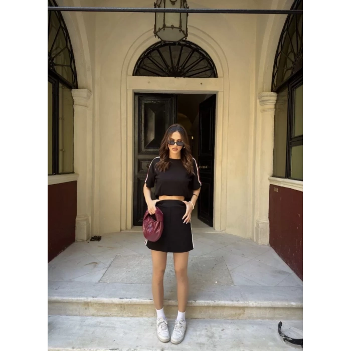 Osy Modal yumuşak dokulu Kumaş Kadın Parçalı Bisiklet Yaka T-shirt Mini Şortlu Etek İkili Takım - Siyah