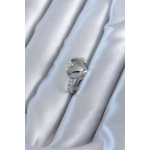 Gümüş Renk Pirinç Zirkon Taşlı Kalp Model Kadın Yüzük