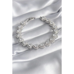 Pirinç Gümüş Renk Zirkon Taşlı Kalp Model VIP Seri Kadın Bileklik