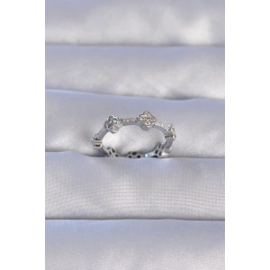 Pirinç Gümüş Renk Zirkon Taşlı Yonca Model Ayarlanabilir Yüzük