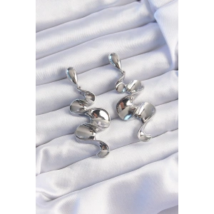 Pirinç Gümüş Renk Kıvrımlı Sallantılı Küpe