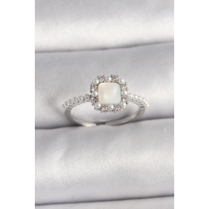 Pirinç Gümüş Renk İncili Kare Beyaz Mineli Ayarlanabilir Kadın Yüzük