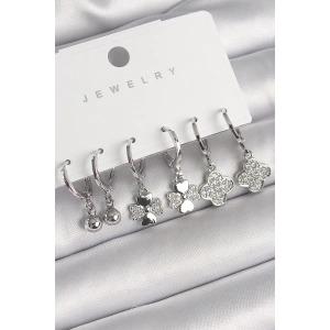 Pirinç Gümüş Renk Sallantı Zirkon Taşlı Yonca Model Topçuk Detay Kadın Küpe Seti