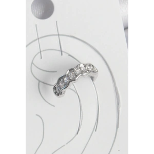 Pirinç Gümüş Renk Zirkon Taşlı Kıkırdak Model Kadın Küpe