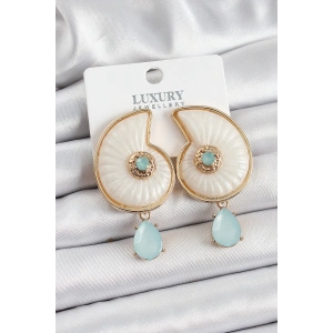 Pirinç Sedef Deniz Kabuğu Figürlü Zirkon Taşlı Gold Renk Kadın Küpe