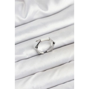 Pirinç Gümüş Renk Kemik Model Kadın Yüzük