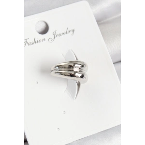 Pirinç Halka Model Gümüş Renk Sağ Kıkırdak Küpe