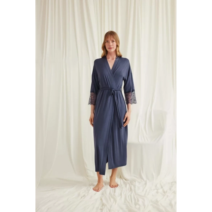 Dantelli Ve Kuşaklı Sabahlık