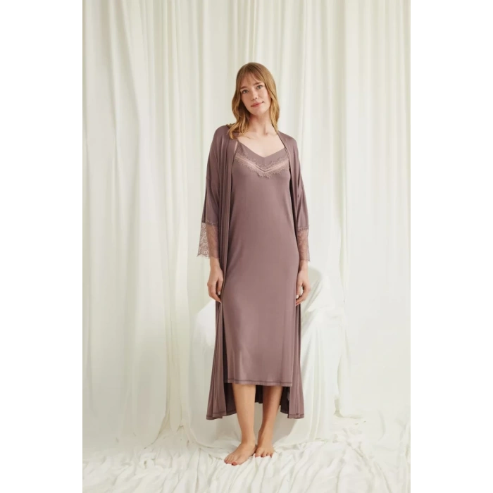 Dekolteli Yakası Ve Kolu Dantelli Sabahlık Takımı