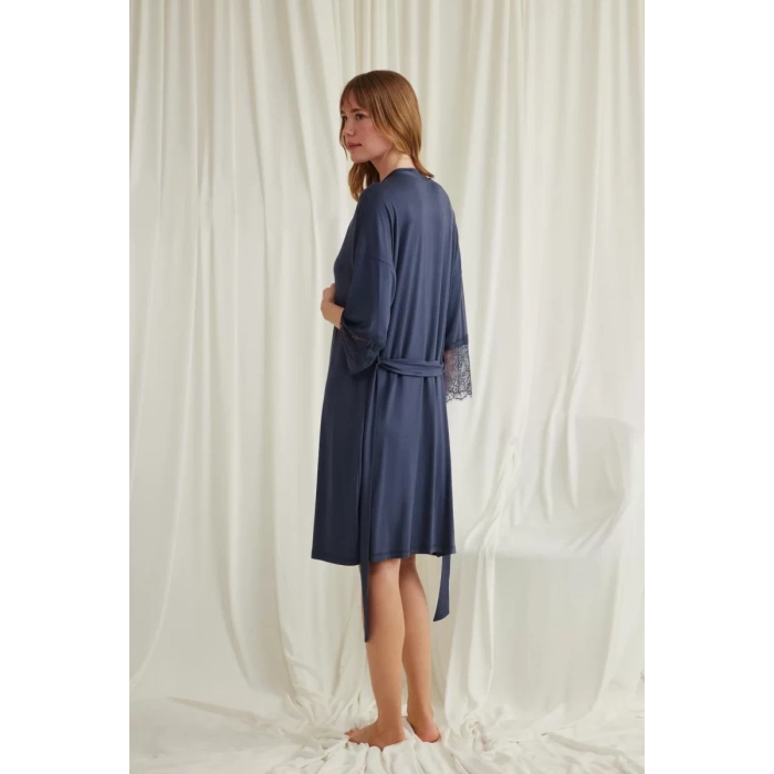 Dekolteli Yakası Ve Kolu Dantelli Sabahlık Takımı