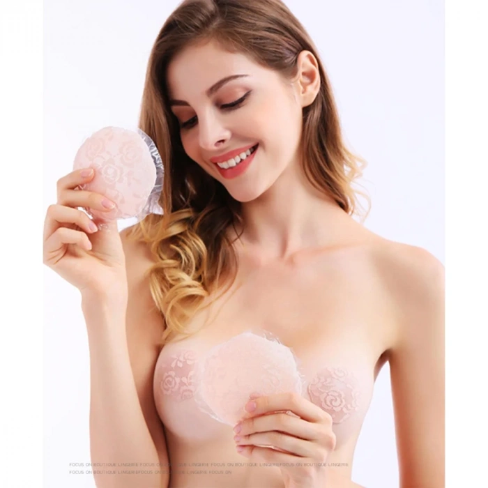 Göğüs Ucu Kapatıcı Çiçek Desenli Ten Rengi