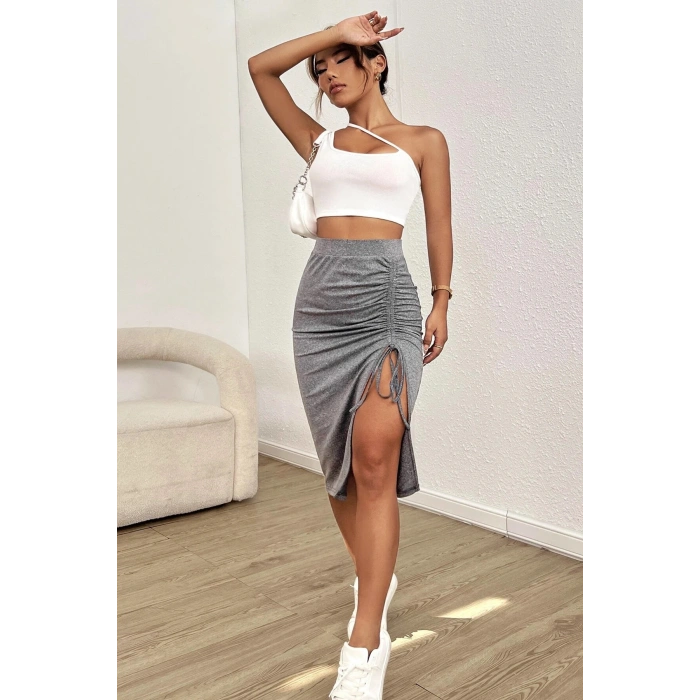 Kadın Beyaz Tek Omuzlu Çapraz Askılı Crop Top Büstiyer