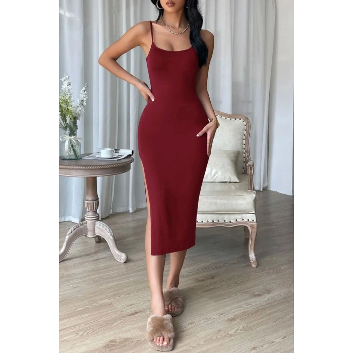 Kadın Bordo Vücudu Saran Yırtmaç Detaylı Şık Gece Geceliği