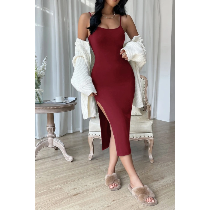 Kadın Bordo Yırtmaçlı Diz Altı Vücüdu Saran Gecelik