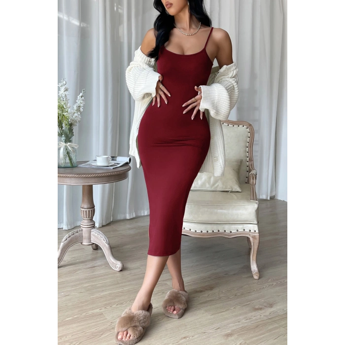 Kadın Bordo Yırtmaçlı Diz Altı Vücüdu Saran Gecelik