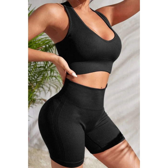 Kadın Siyah Fit Görünümlü Yüksek Bel Spor Crop Top Şort Takımı