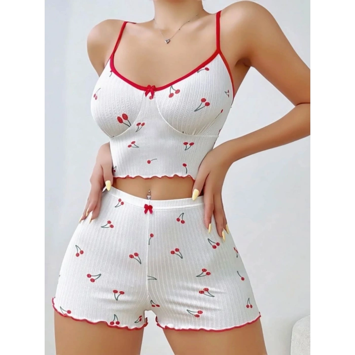 Kadın Vişne Motifli Dantel Askılı Şortlu Rahat Pijama Takımı