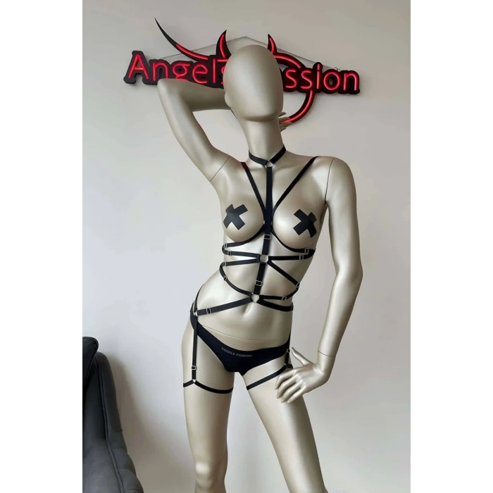 Lastik Vücudu Saran Sert Harness