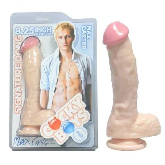 Signature Dong Max Carter