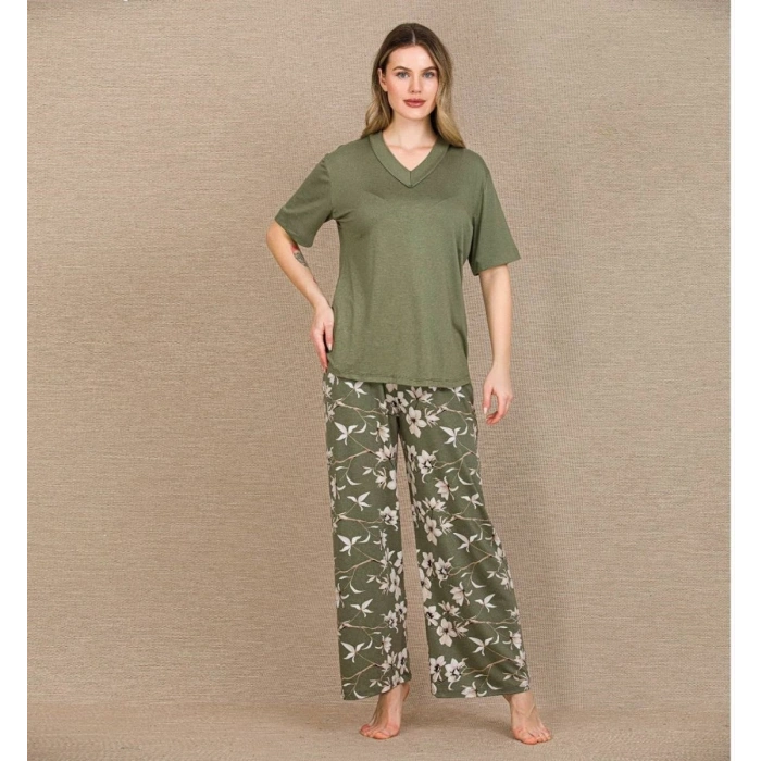 Şık Tasarım Çiçek Desenli Yeşil Kısa Kol Viskon Pijama Takımı