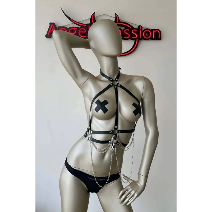 Siyah İç Çamaşır Modelleri Fantazi Deri Harness