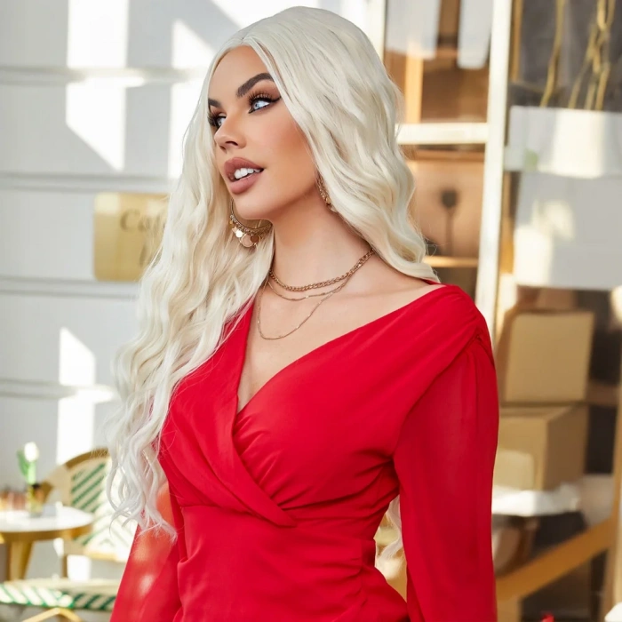 Su Dalgalı Uzun Beyaz Platin Tül Peruk