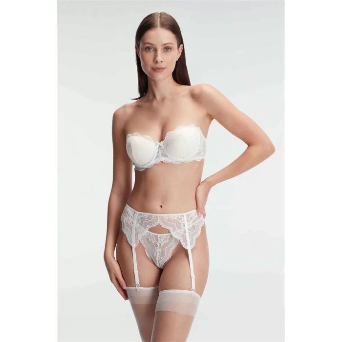 Sütyen, Jartiyer, String Ve Çorap Takımı