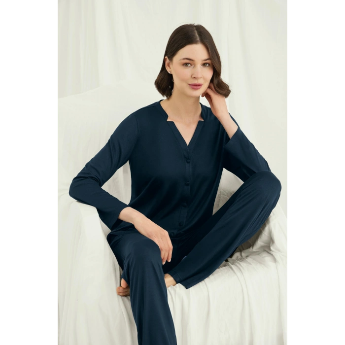 Uzun Kollu Boydan Düğmeli V Yaka Pijama Takımı