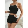Kadın Siyah Beyaz Cut-out Detaylı Feminen Şortlu Gece Giyim Takımı