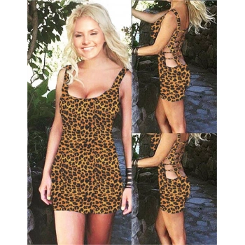 B101143 Özel Tasarım Sırt Dekolteli Mini Elbise