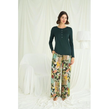 Çiçek Ve Yaprak Desenli Pijama Takımı
