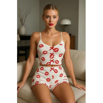 Dudak Desenli Şortlu Pijama Takımı