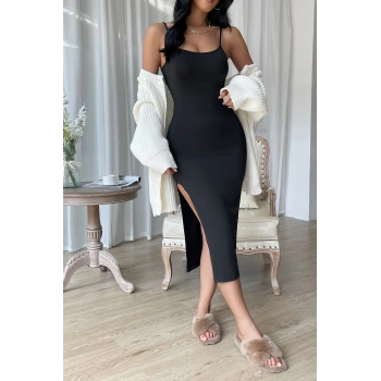 Kadın Siyah Yırtmaçlı Diz Altı Vücüdu Saran Gecelik