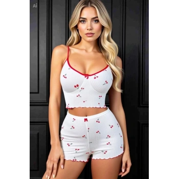 Kadın Vişne Motifli Dantel Askılı Şortlu Rahat Pijama Takımı