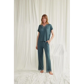 Kısa Kollu V Yakalı Dantelli Pijama Takımı