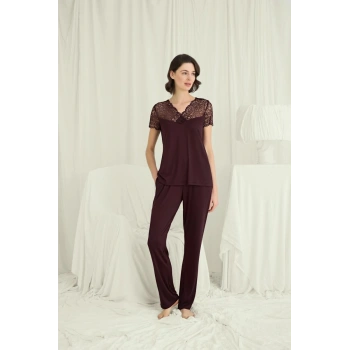 Kısa Kollu Ve Dantelli V Yaka Pijama Takımı