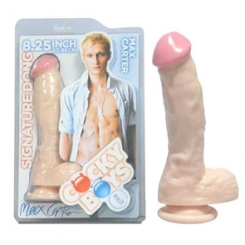 Signature Dong Max Carter