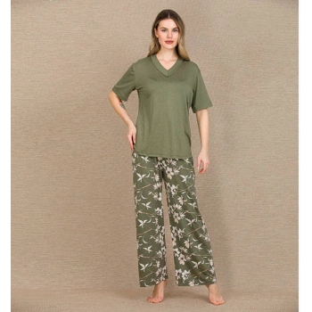 Şık Tasarım Çiçek Desenli Yeşil Kısa Kol Viskon Pijama Takımı
