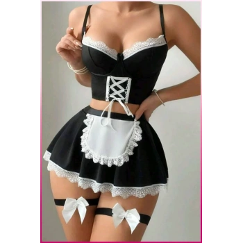 Siyah Fırfır Detaylı Özel Tasarım İç Giyim Seti